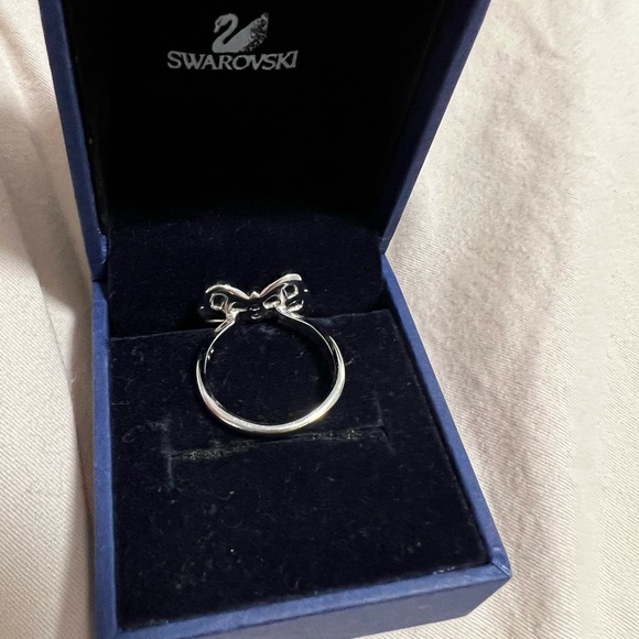 Vintage Butterfly Swarovski Ring size 8 - Picture 5 of 5